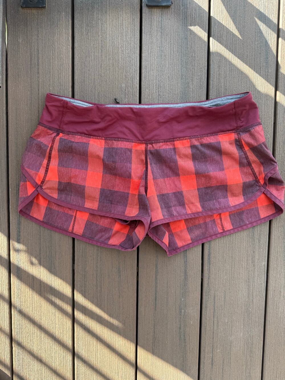 HAS HOLE!! Lululemon Run Speed Shorts sz 10 Yama Check Heathered Flaming Tomato